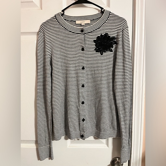 LOFT women's striped black white sweater cardigan buttons down flower - Picture 1 of 4
